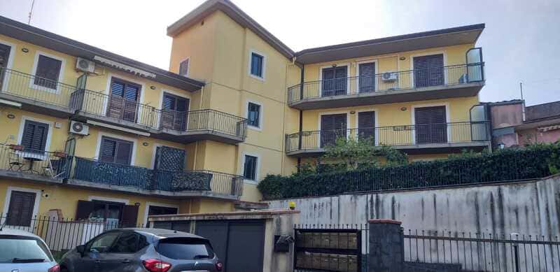 edificio giallo smac costruzioni